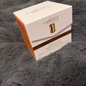 LaRouche Topaz Collection Brightening Mask